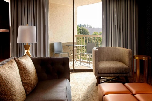 Raleigh Marriott Crabtree Valley image 6